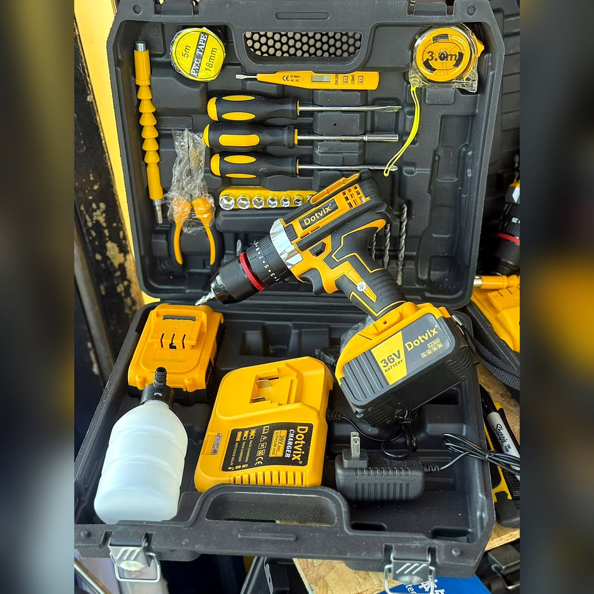 Kit Taladro Inalámbrico 36V con Herramientas y Maletín