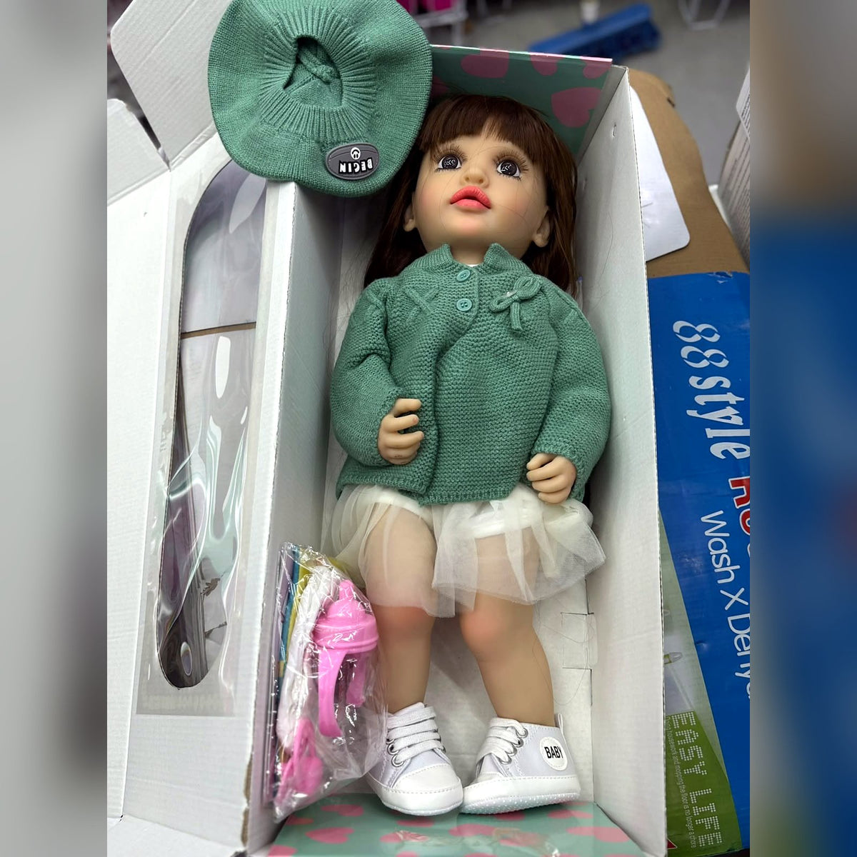Muñeca Reborn Niña con Ropa de Moda y Accesorios